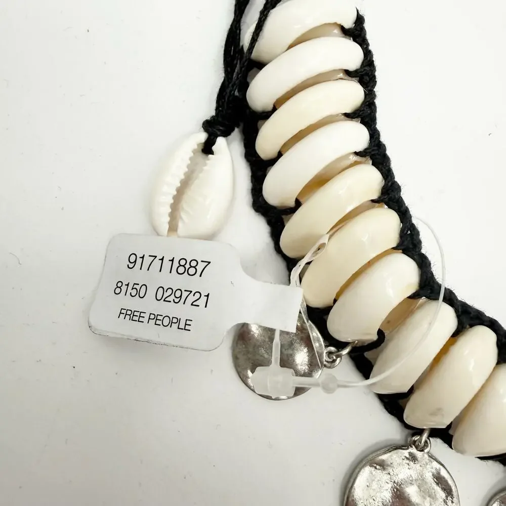Free People Kalua Shell Necklace NWT Hammer Silver Medallion Boho Resort Travel